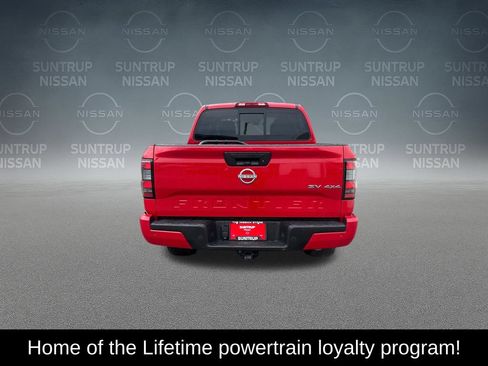 Used 2022 Nissan Frontier SV AWD/4WD image 5