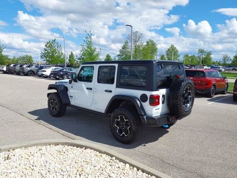 Used 2022 Jeep Wrangler Unlimited Rubicon 4xe w/ Cold Weather Group AWD/4WD image 3