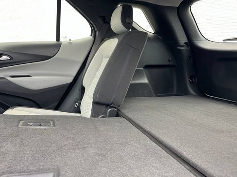 Used 2020 Chevrolet Equinox LS w/ LS Convenience Package AWD/4WD image 25