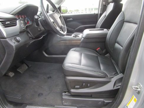 Used 2019 Chevrolet Tahoe LT RWD image 23