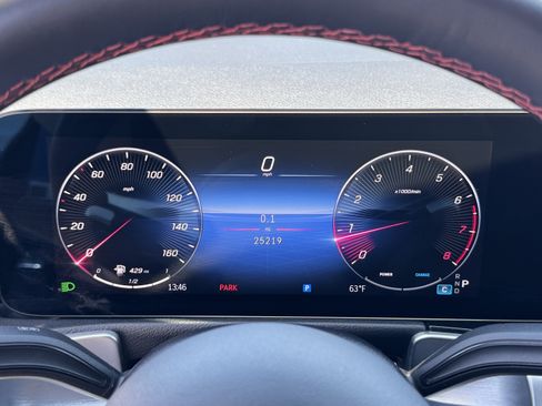 Used 2024 Mercedes-Benz GLB 250 image 22