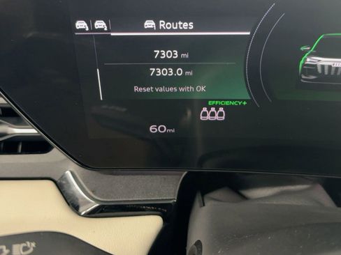 Used 2025 Audi Q6 e-tron Premium w/ Convenience Package image 18