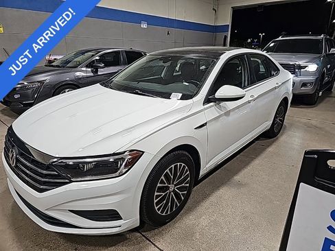 Used 2019 Volkswagen Jetta SEL image 1