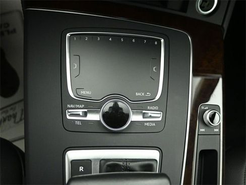 Used 2018 Audi Q5 Prestige w/ Prestige Package image 19