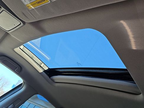 Used 2023 Honda Ridgeline RTL-E image 15