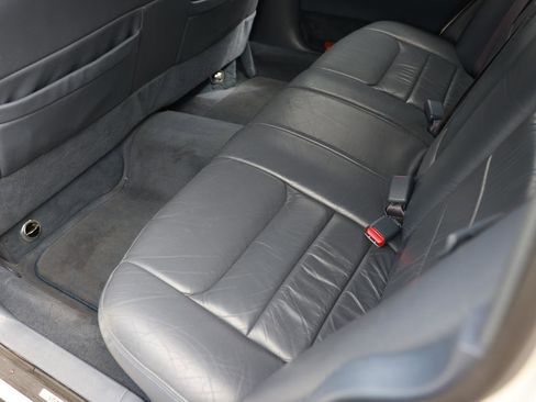 Used 1999 Lincoln Town Car Executive image 12