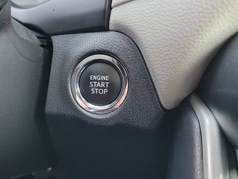 Certified 2025 Toyota RAV4 XLE FWD image 24