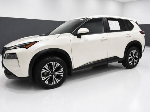 Certified 2023 Nissan Rogue SV AWD/4WD image 2