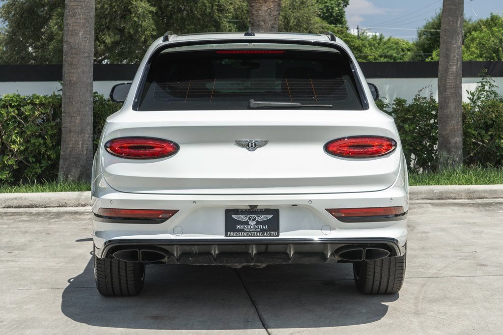 Used 2022 Bentley Bentayga AWD/4WD image 6
