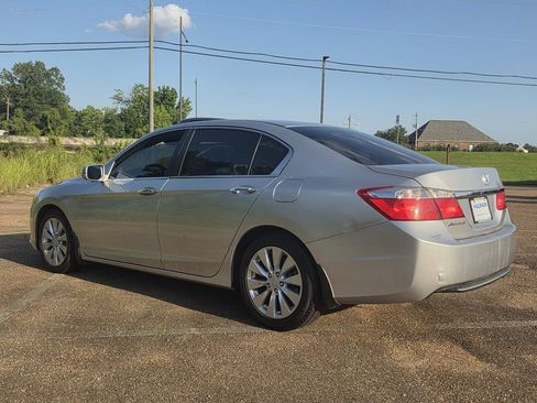 Used 2014 Honda Accord EX image 6