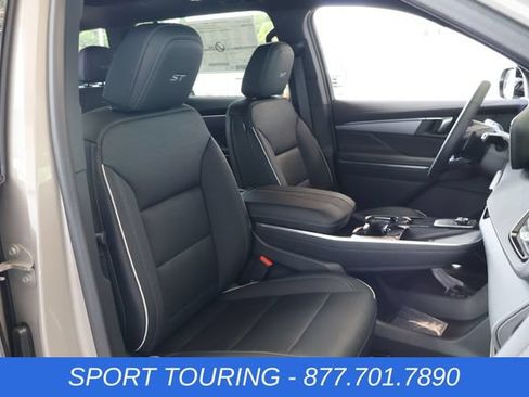 New 2026 Buick Enclave Sport Touring w/ Power Package FWD image 23