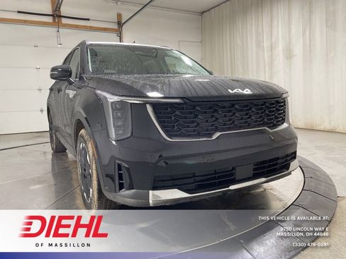 New 2026 Kia Sorento S image 1