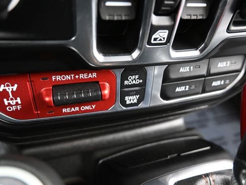 Used 2022 Jeep Wrangler Unlimited Rubicon w/ Trailer Tow Package image 37