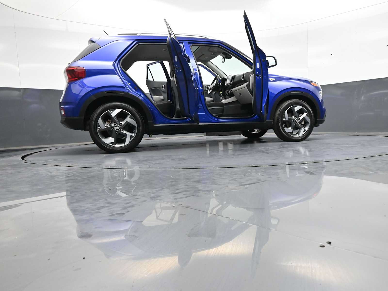 Certified 2023 Hyundai Venue SEL w/ Cargo Package FWD image 46