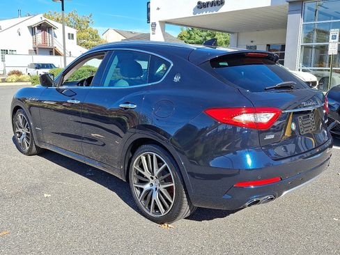 Used 2020 Maserati Levante S GranLusso image 6