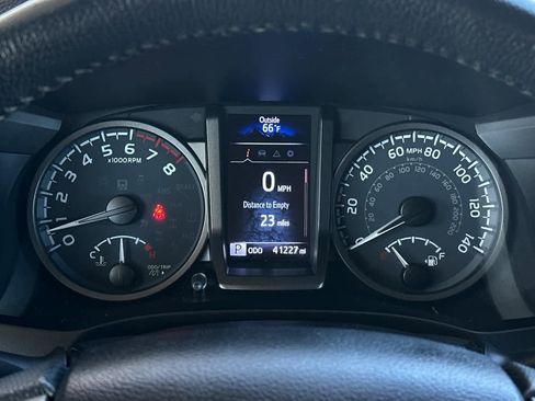 Used 2021 Toyota Tacoma TRD Sport w/ Technology Package RWD image 27