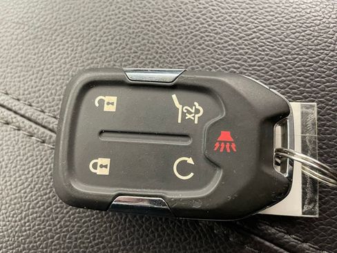 Used 2024 GMC Terrain SLT AWD/4WD image 35