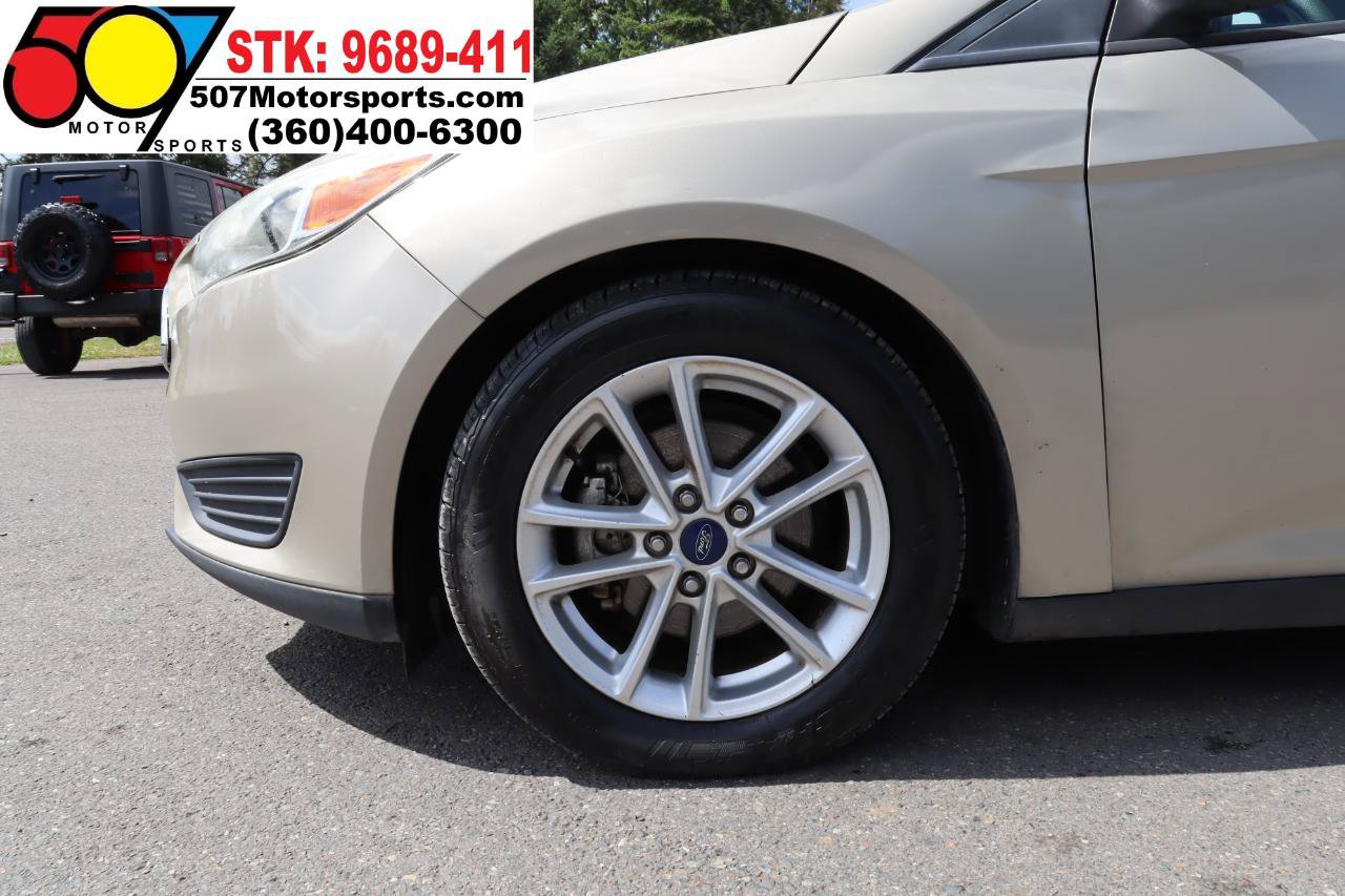 Used 2016 Ford Focus SE FWD image 25