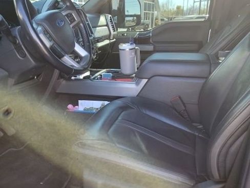 Used 2022 Ford F350 Platinum image 14
