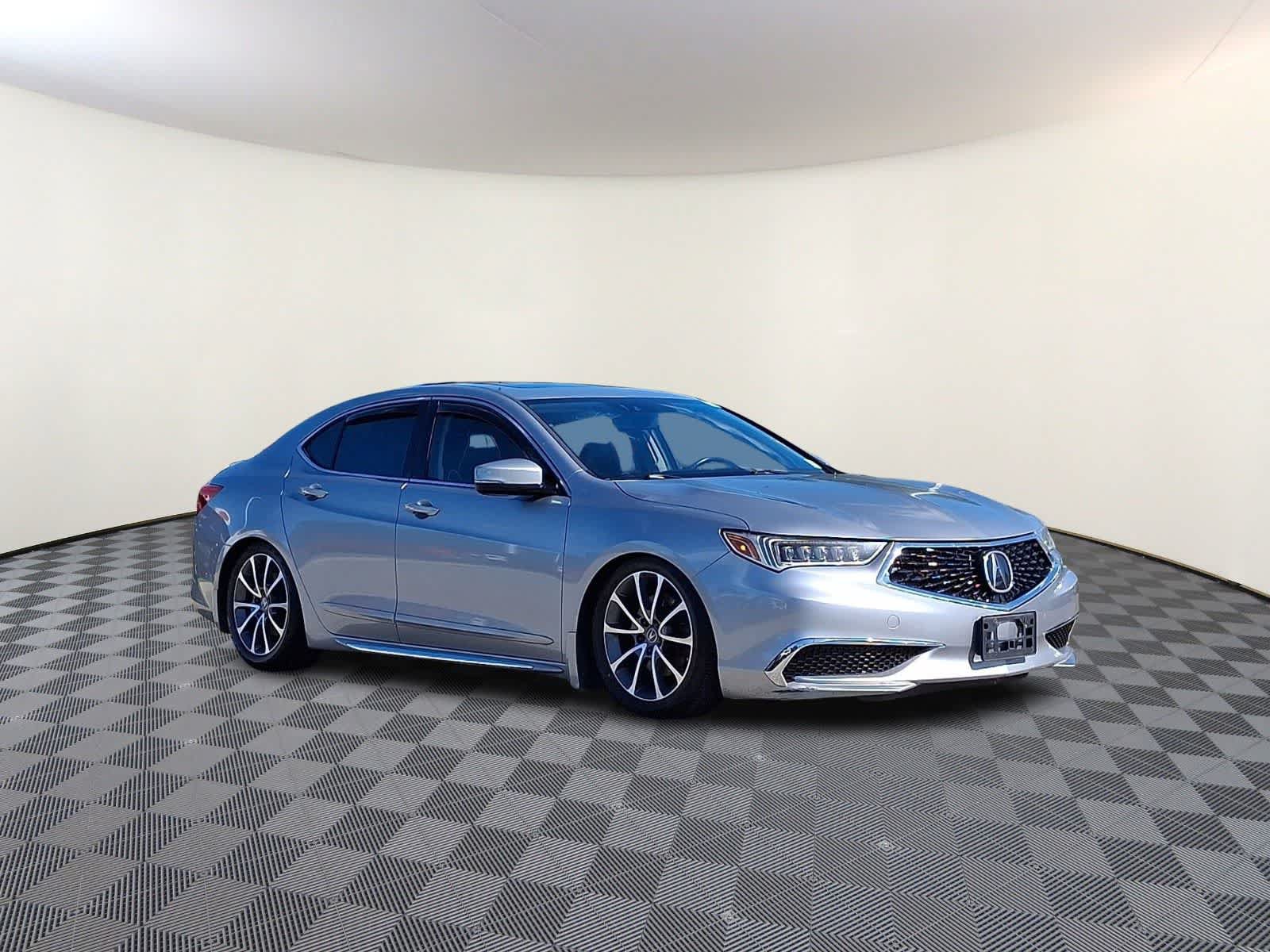 Used 2018 Acura TLX w/ Technology Package AWD/4WD image 4