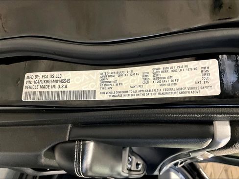 Used 2021 Jeep Grand Cherokee L Limited w/ Luxury Tech Group II image 37