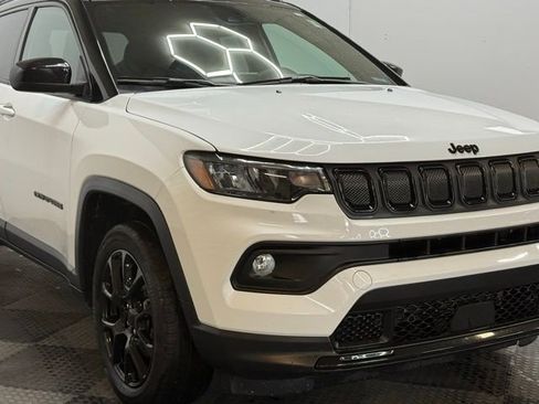 Used 2022 Jeep Compass Altitude image 3