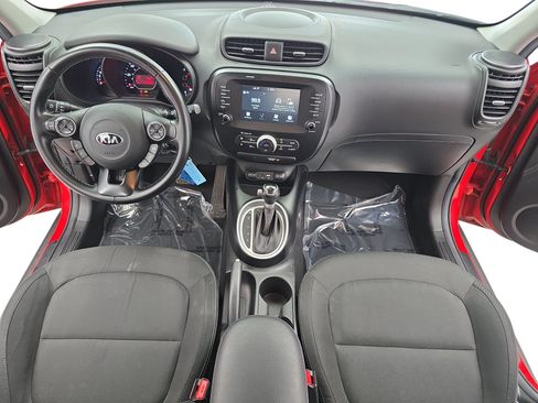 Used 2019 Kia Soul + FWD image 9