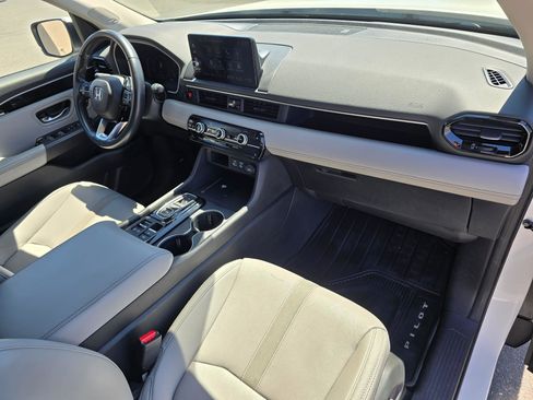 Used 2023 Honda Pilot Touring image 16