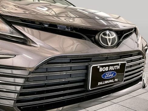 Used 2021 Toyota Camry LE FWD image 29