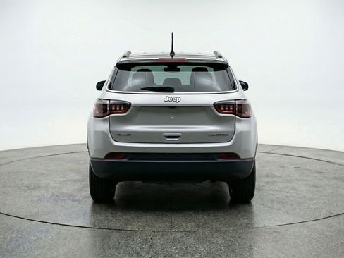 Used 2025 Jeep Compass Limited AWD/4WD image 7