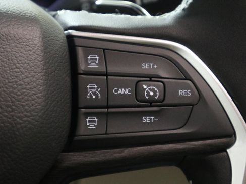 New 2025 Jeep Grand Cherokee L Limited w/ Black Appearance Package image 31