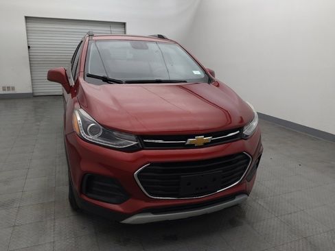 Used 2020 Chevrolet Trax LT image 14