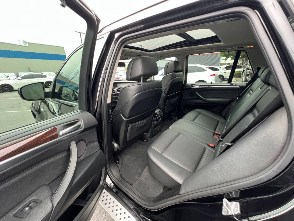 Used 2012 BMW X5 xDrive35i AWD/4WD image 11