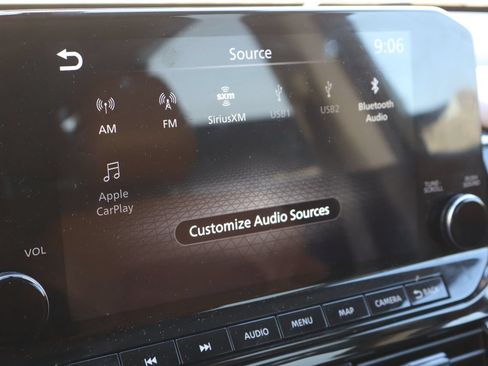Used 2025 Nissan Pathfinder Platinum AWD/4WD image 10
