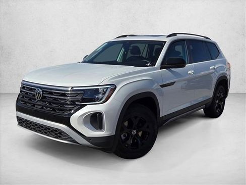 New 2026 Volkswagen Atlas Peak Edition AWD/4WD image 1
