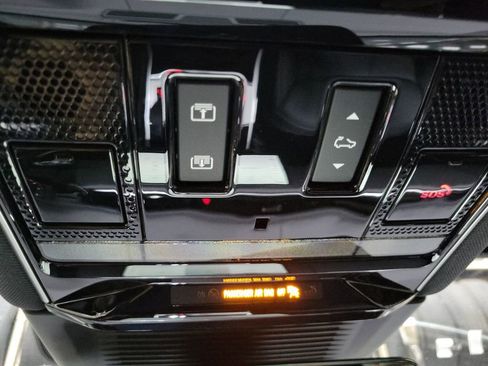 New 2026 Land Rover Range Rover Long Wheelbase SE AWD/4WD image 20