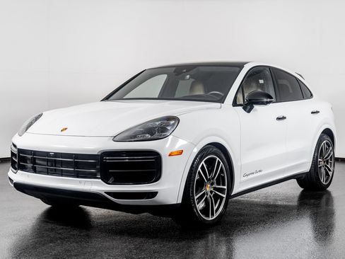Used 2023 Porsche Cayenne Turbo w/ Premium Package Plus (PI3) image 21