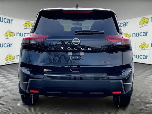 Used 2025 Nissan Rogue SV image 5