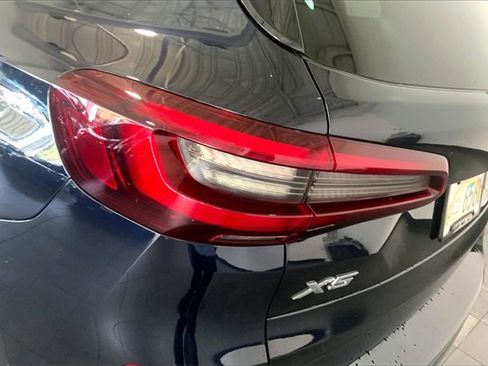 Used 2022 BMW X5 xDrive45e w/ M Sport Package image 28