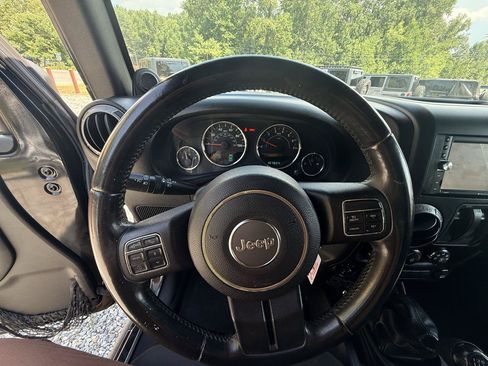 Used 2014 Jeep Wrangler Sport w/ Quick Order Package 23S AWD/4WD image 12
