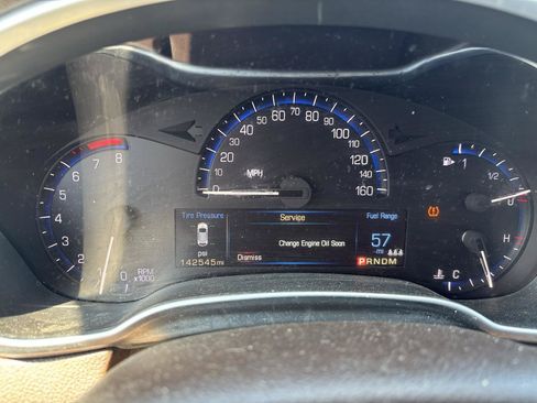 Used 2015 Cadillac SRX Luxury w/ Driver Awareness Package FWD image 8