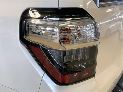 Used 2018 Toyota 4Runner Limited RWD image 26