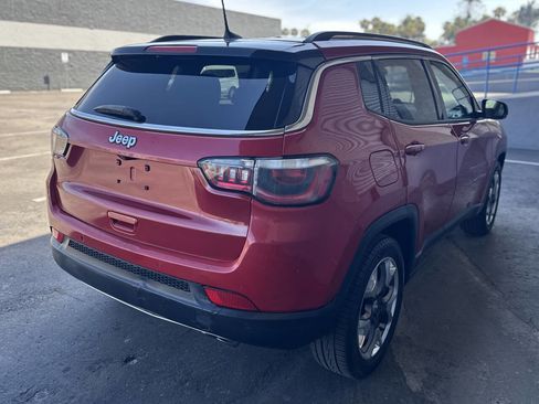 Used 2018 Jeep Compass Limited w/ Navigation Group FWD image 3