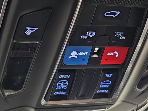 New 2025 Jeep Grand Cherokee L Laredo w/ Luxury Tech Group I AWD/4WD image 28