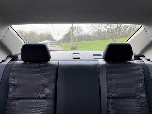 Used 2013 MAZDA MAZDA3 i SV w/ Convenience Pkg image 20