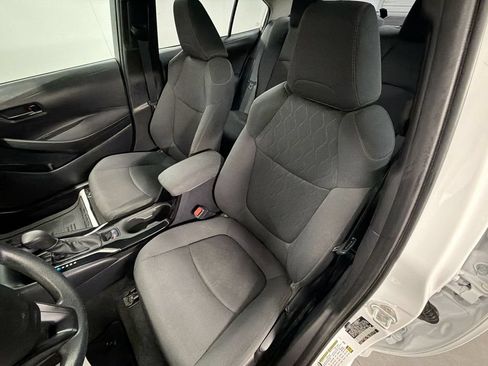 Used 2022 Toyota Corolla LE FWD image 17