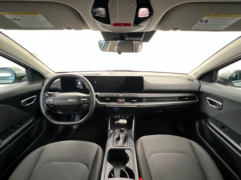 Used 2025 Kia K4 LXS image 10