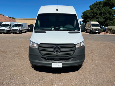 New 2026 Mercedes-Benz Sprinter 2500 image 8