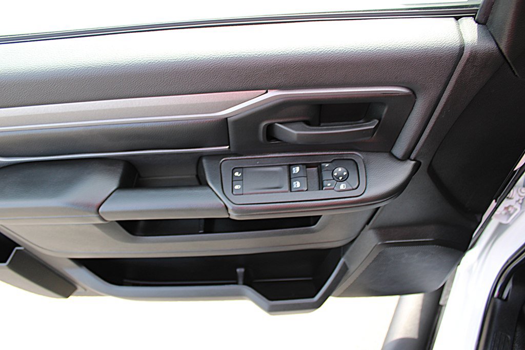 Used 2025 RAM 5500 Tradesman AWD/4WD image 18
