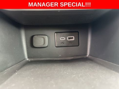 Used 2023 GMC Acadia SLE w/ Driver Convenience Package FWD image 33